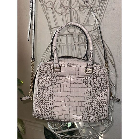 Calvin Klein White Crocodile leather hand bag   Handbag features white “crocodil - Picture 8 of 10